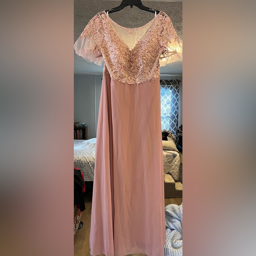 Women’s formal mother of bride/ groom dress